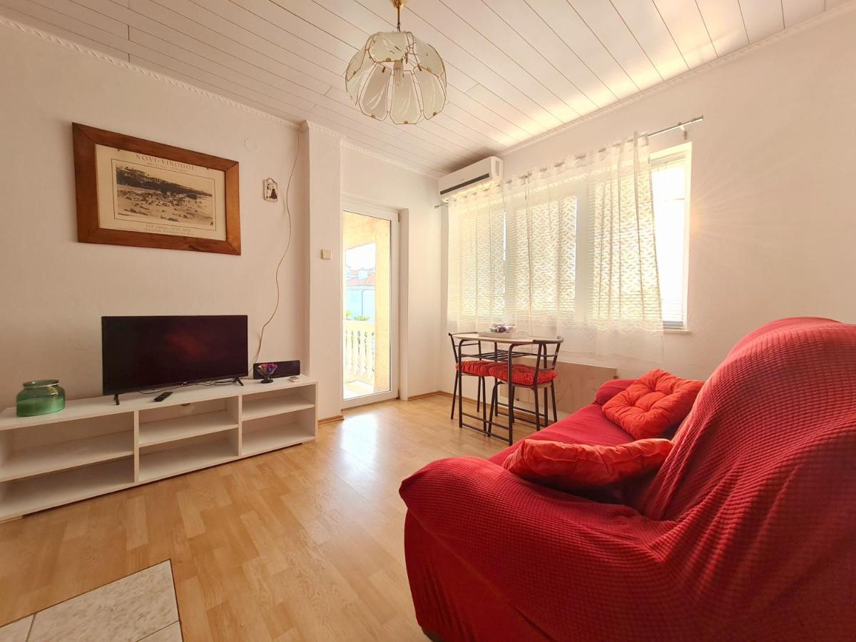 Apartman Tea Novi Vinodolski Exterior foto